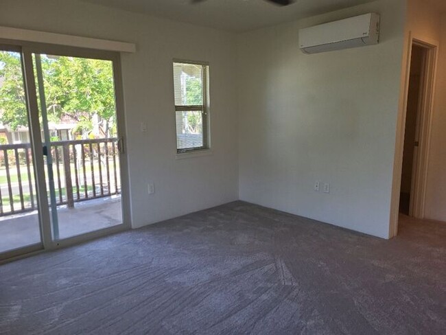 Building Photo - Three Bedroom Townhome in Kapolei!