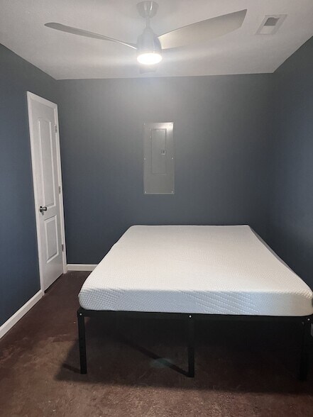 Building Photo - 769 Hardy Rd