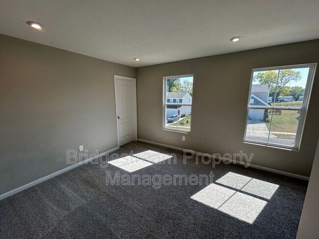 Building Photo - 1161 Elloway Pl