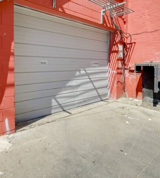 Building Photo - 1211 Howard St
