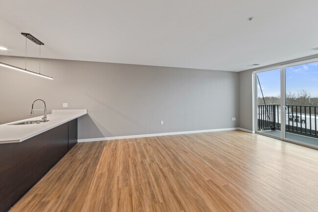 Building Photo - 8041 W Bluemound Rd