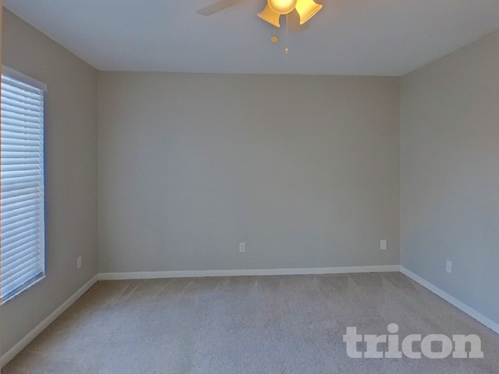 Building Photo - 1005 Park St