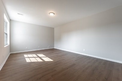 Building Photo - 5695 Roy's Ridge