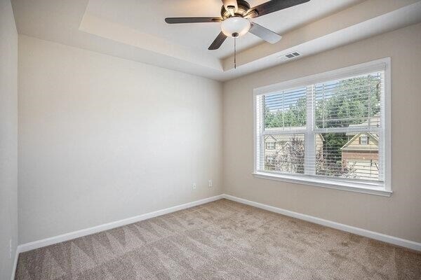 Building Photo - 2295 Manor View