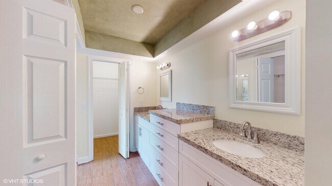 Building Photo - 488 Forestview Dr