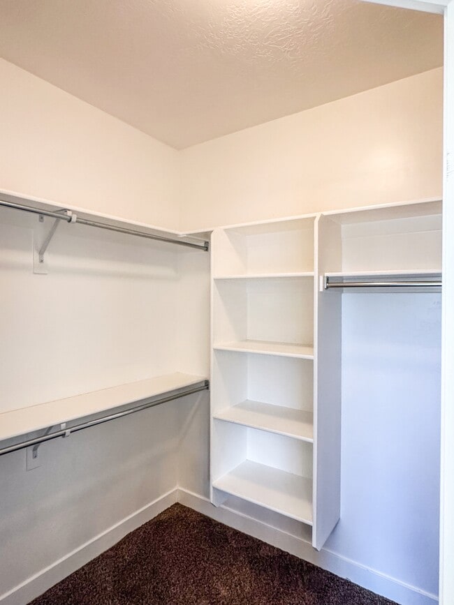 Building Photo - 4441 Wynridge Ln