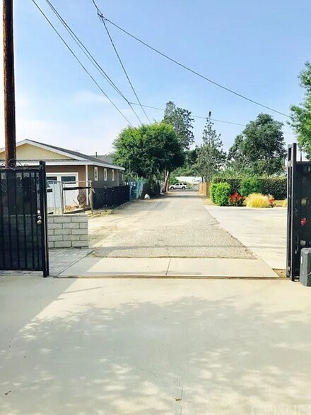 Building Photo - 4735 Adam Rd