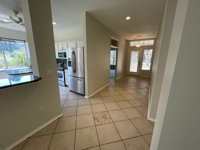 Building Photo - Unfurnished, Long Term Rental in Sun City!
