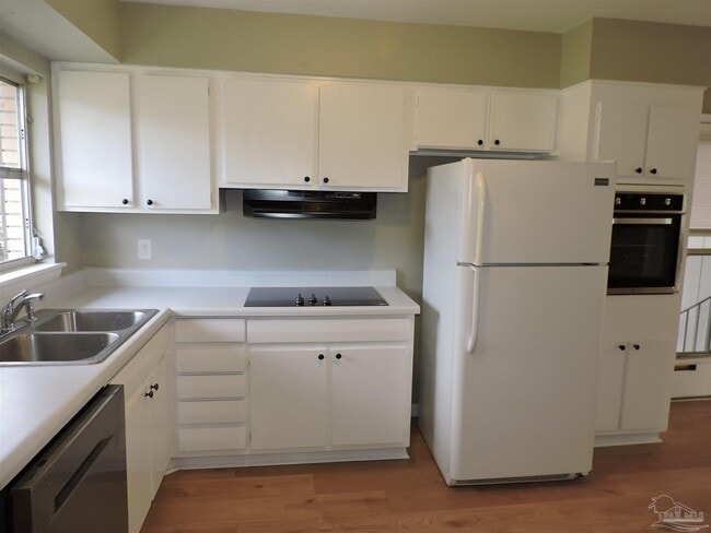 Building Photo - 3641 Cherry Laurel Dr