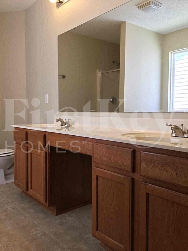 Building Photo - 10415 Candy Apple Ln