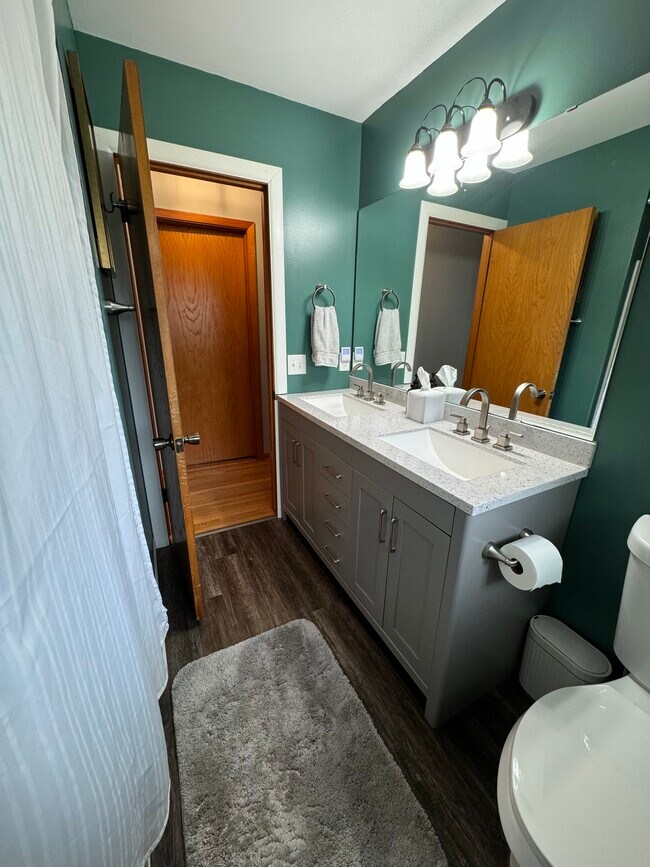 Main Floor Bathroom - 108 Bluwood Ave