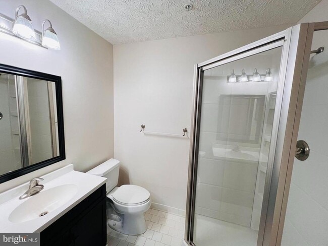 Building Photo - 2406 Forest Edge Ct