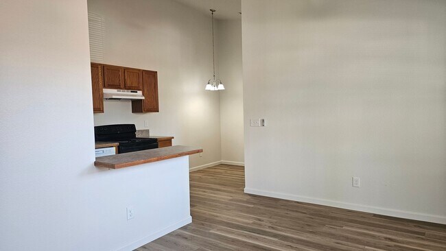 Building Photo - Delaware Duplex