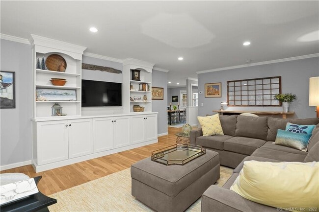 Building Photo - 245 Unquowa Rd