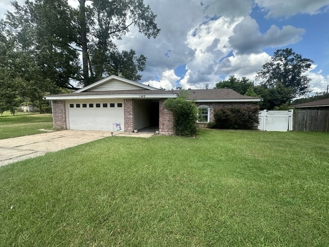 Primary Photo - 140 Whispering Pines Loop