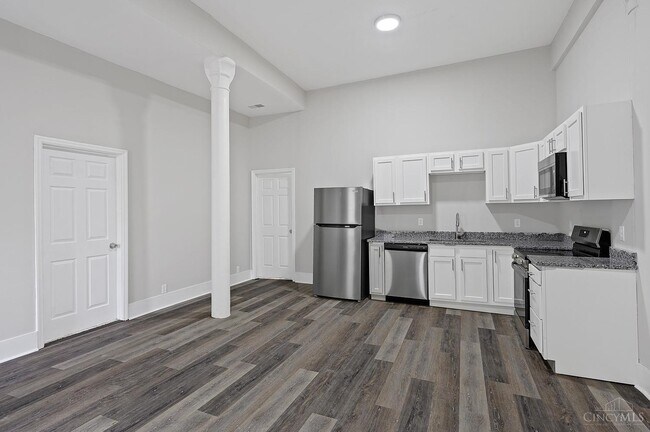 Building Photo - 2906 Alms Pl