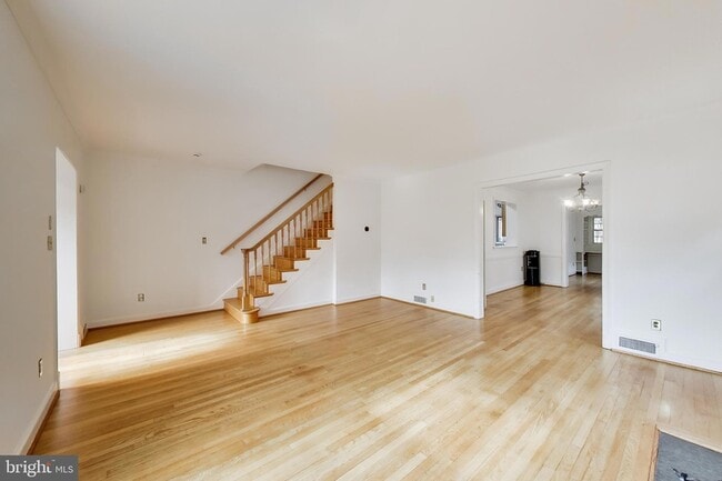 Building Photo - 5138 Nebraska Ave NW