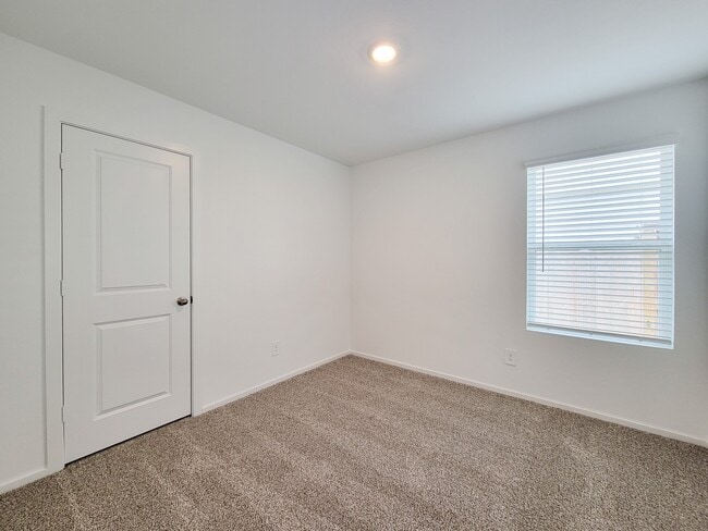Building Photo - 14316 Leafy Willow Dr
