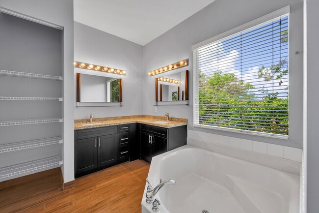 Building Photo - 9357 Osprey Isles Blvd
