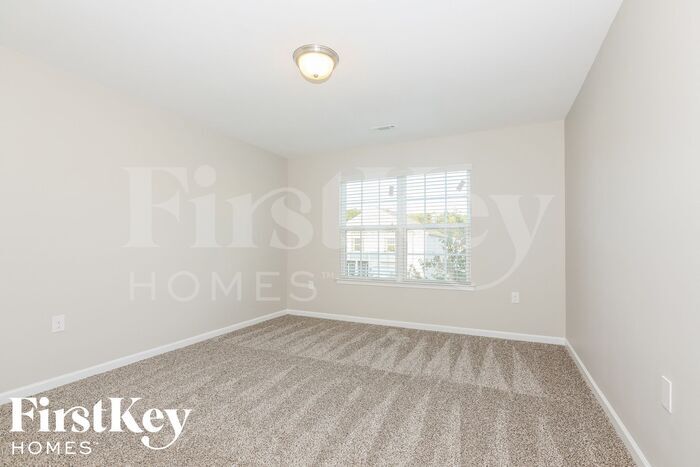 Building Photo - 408 Lind Point Ln