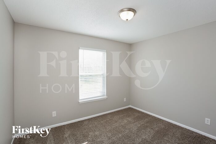 Building Photo - 2235 Collins Way