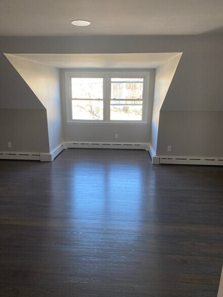 Primary Photo - 723 Bordentown Ave