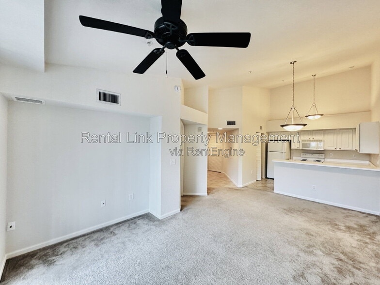 Building Photo - 4105 Residence Drive