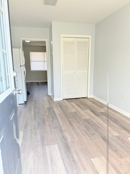 Building Photo - 1151 Alexander St