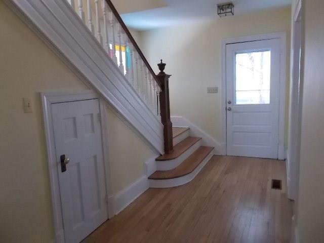 Building Photo - 35448 Windingdale Dr