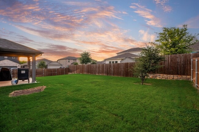 Building Photo - 2536 Peoria Dr
