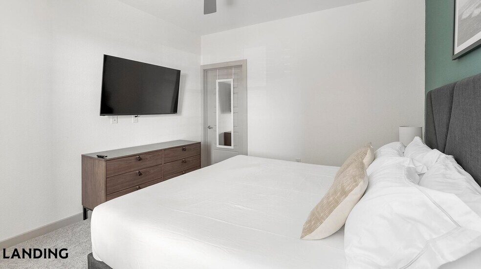 Building Photo - 7201 Henneman Way