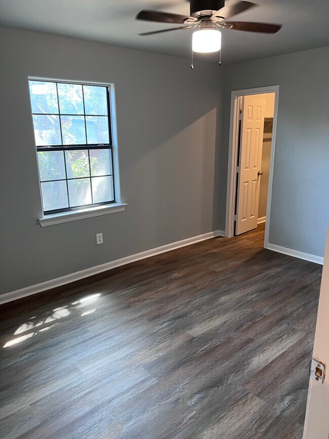 Building Photo - 1134 Brighton Ave