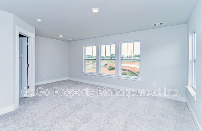 Building Photo - 109 Marston Ln