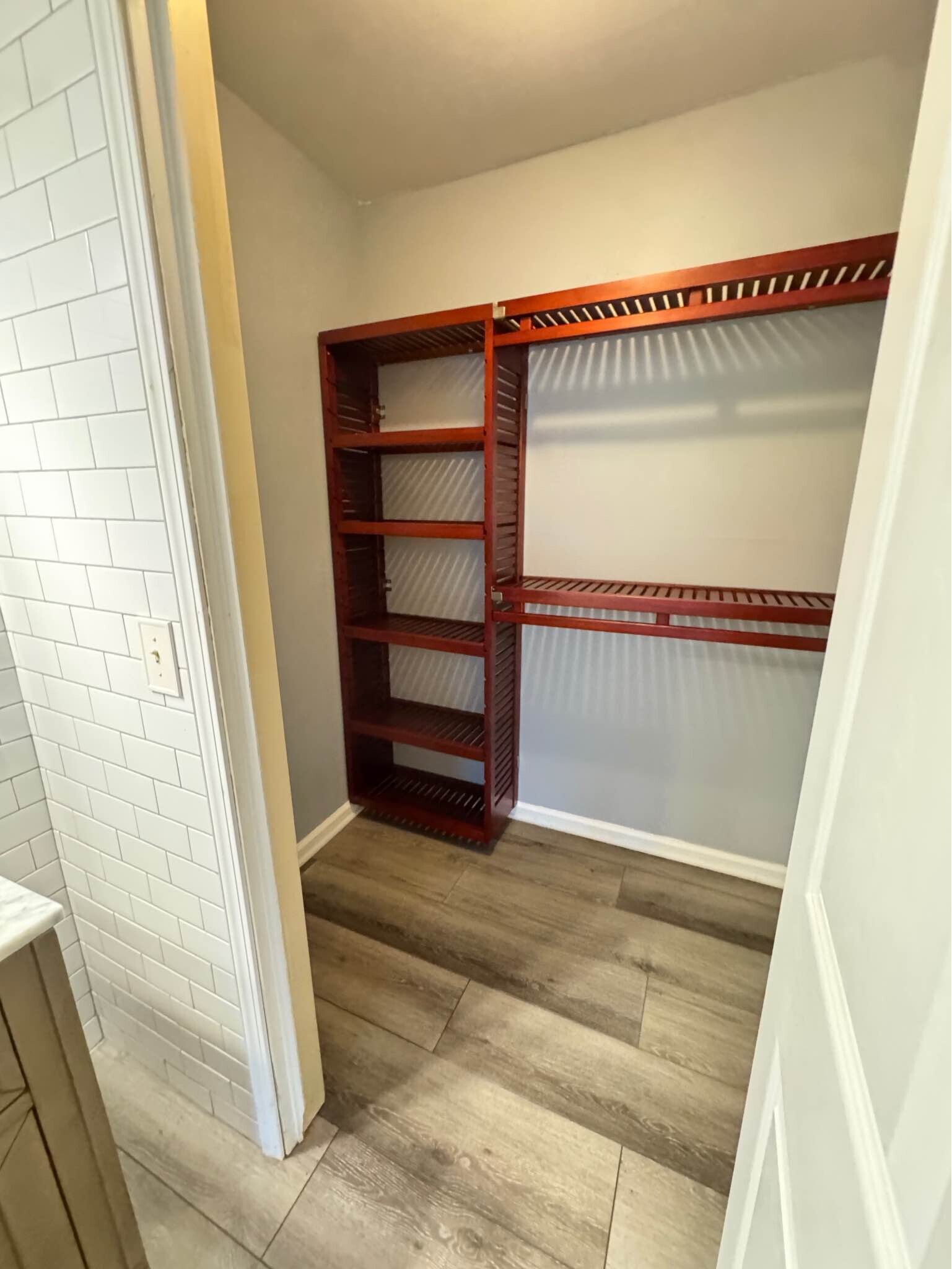 Building Photo - 601 Abingdon Way