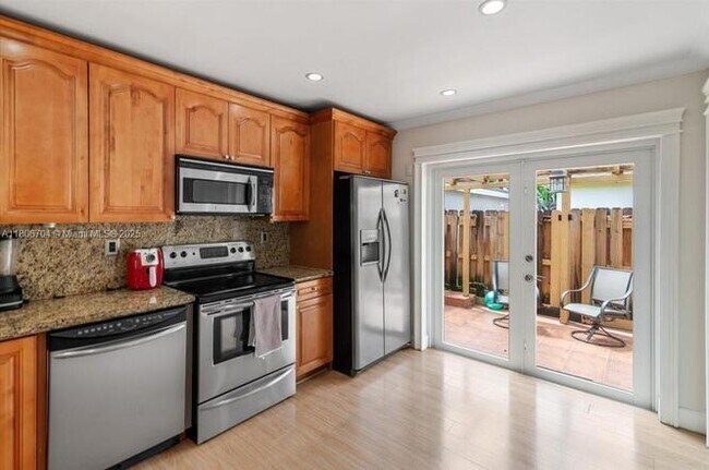 Building Photo - 10120 NW 57th St