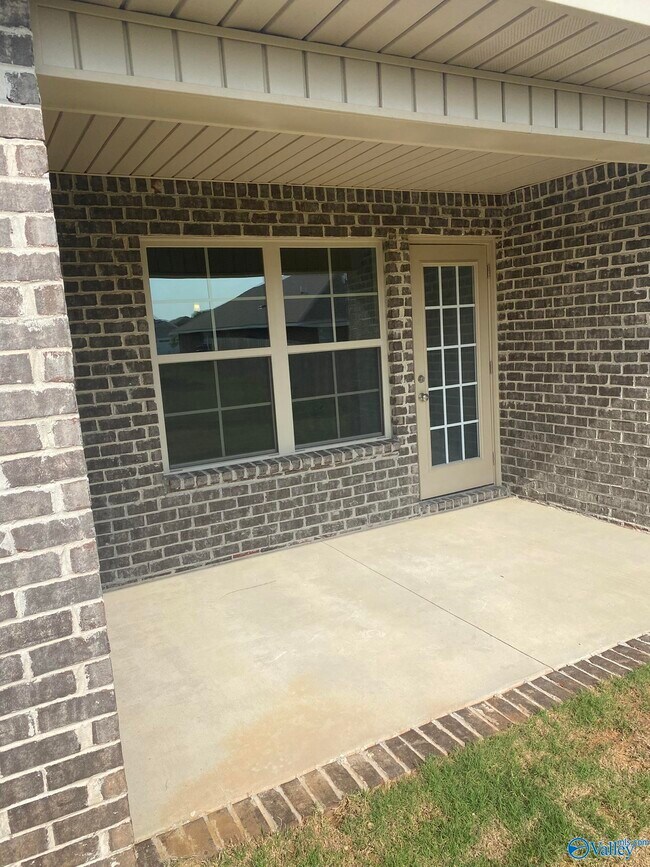 Building Photo - 109 Sorrelweed Dr