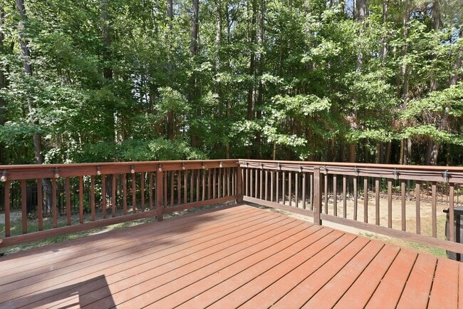 Building Photo - 80 Valor Cir