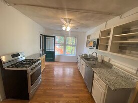 Building Photo - 21 Fairfield St