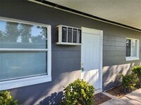 Building Photo - 2219 Highland St S