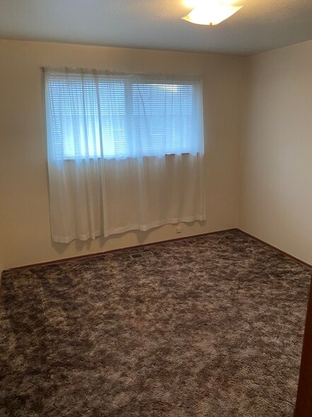 Building Photo - 238 S 70th St