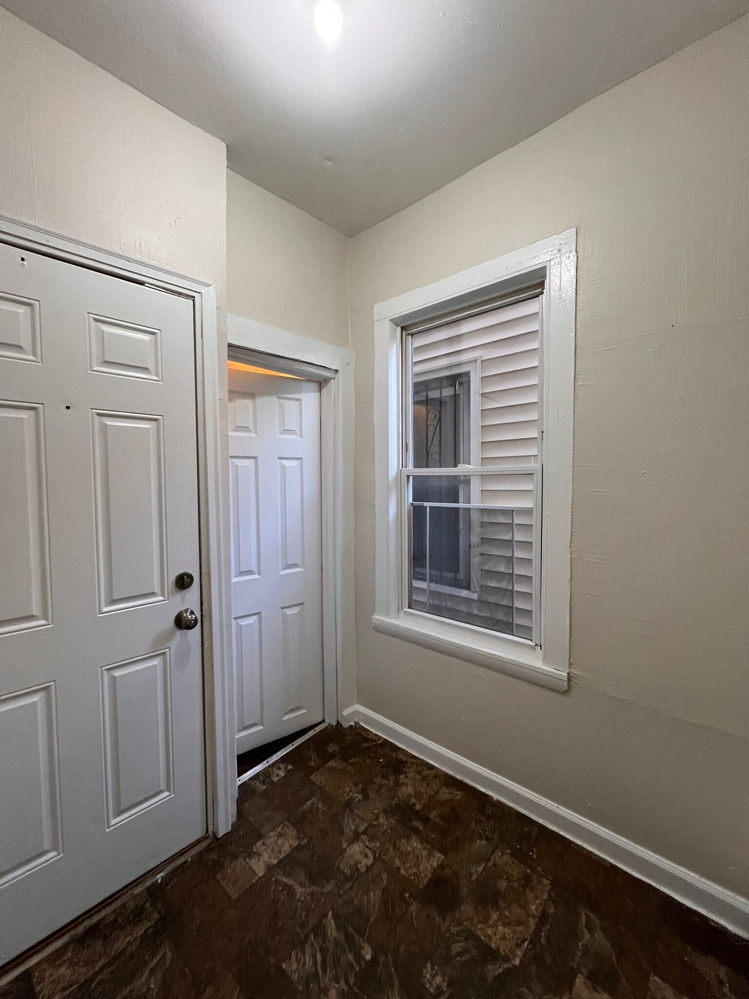 Building Photo - 138 Fulton Ave