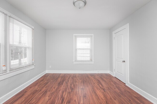 large bedroom - 1622 -1624 Orange St.
