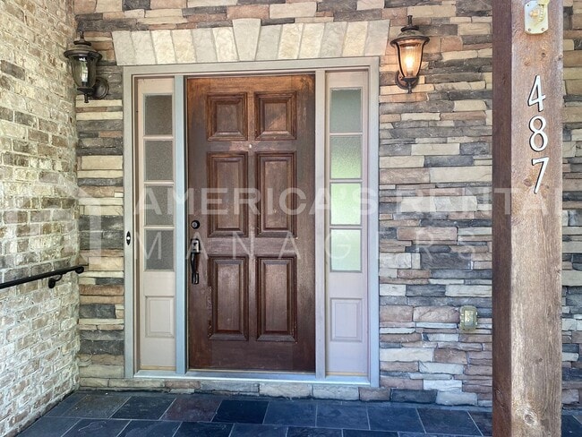 Building Photo - Deposit Pending! - Private Estate Living on Over 3 Acres! Available to view NOW!