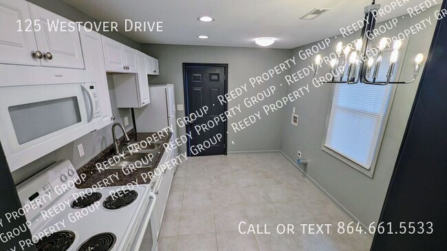 Building Photo - Beautiful Updated Home