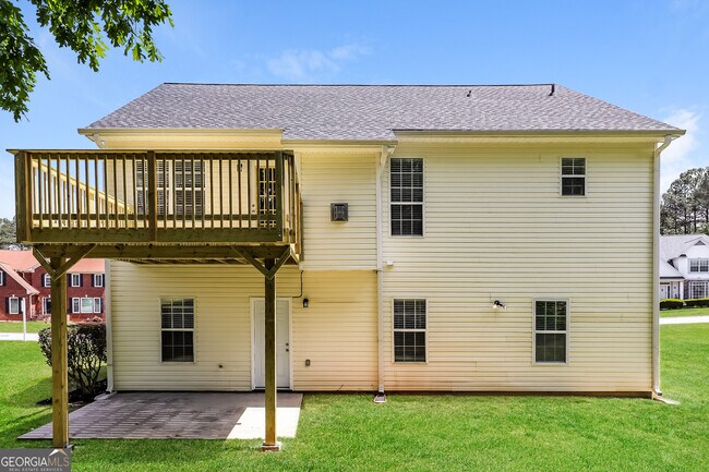 Building Photo - 165 Sawgrass Way