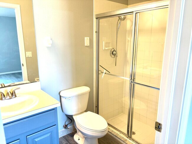 Building Photo - 2872 SW Fluvia St