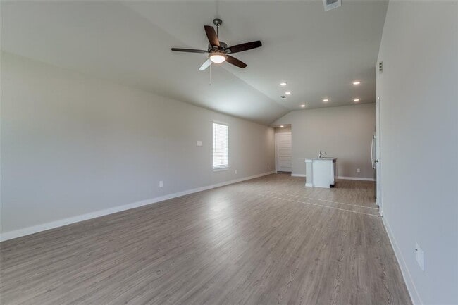 Building Photo - 925 Oak Mist Ln