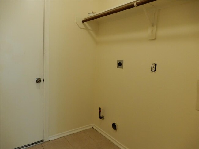 Building Photo - 5302 Rustling Trails Dr