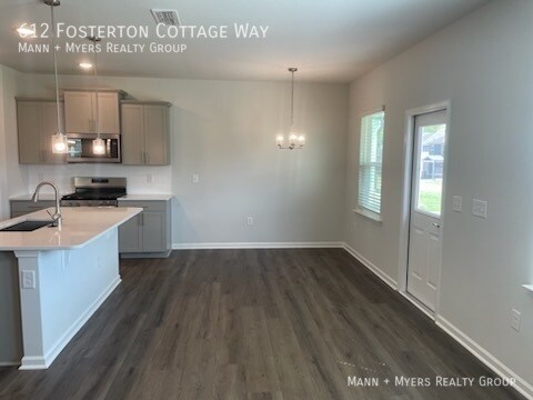 Building Photo - 612 Fosterton Cottage Wy