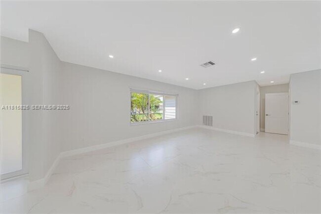 Building Photo - 8825 SW 151st St